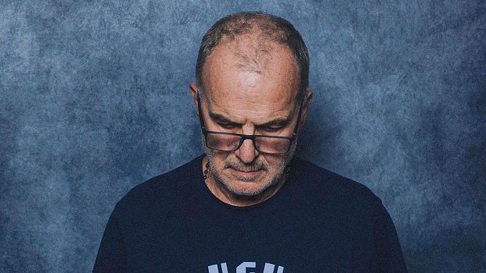 ‘Not a model’ – Bielsa refuses to engage with World Cup photoshoot