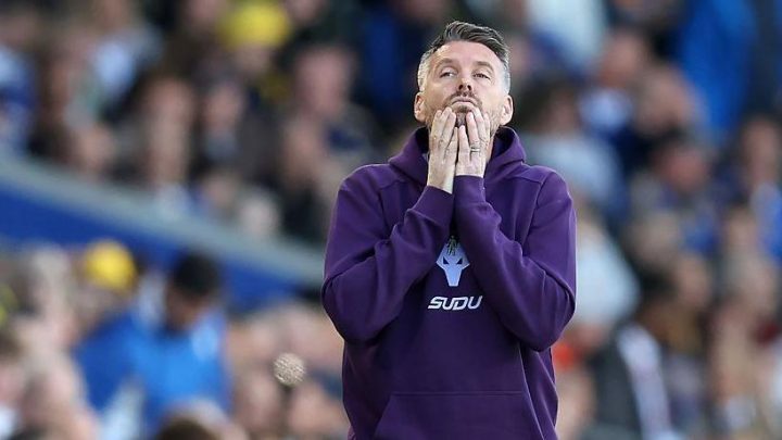 Wolves sack Edwards after seven months