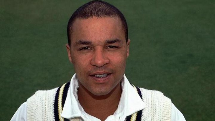 Former Warwickshire wicketkeeper Piper dies aged 56