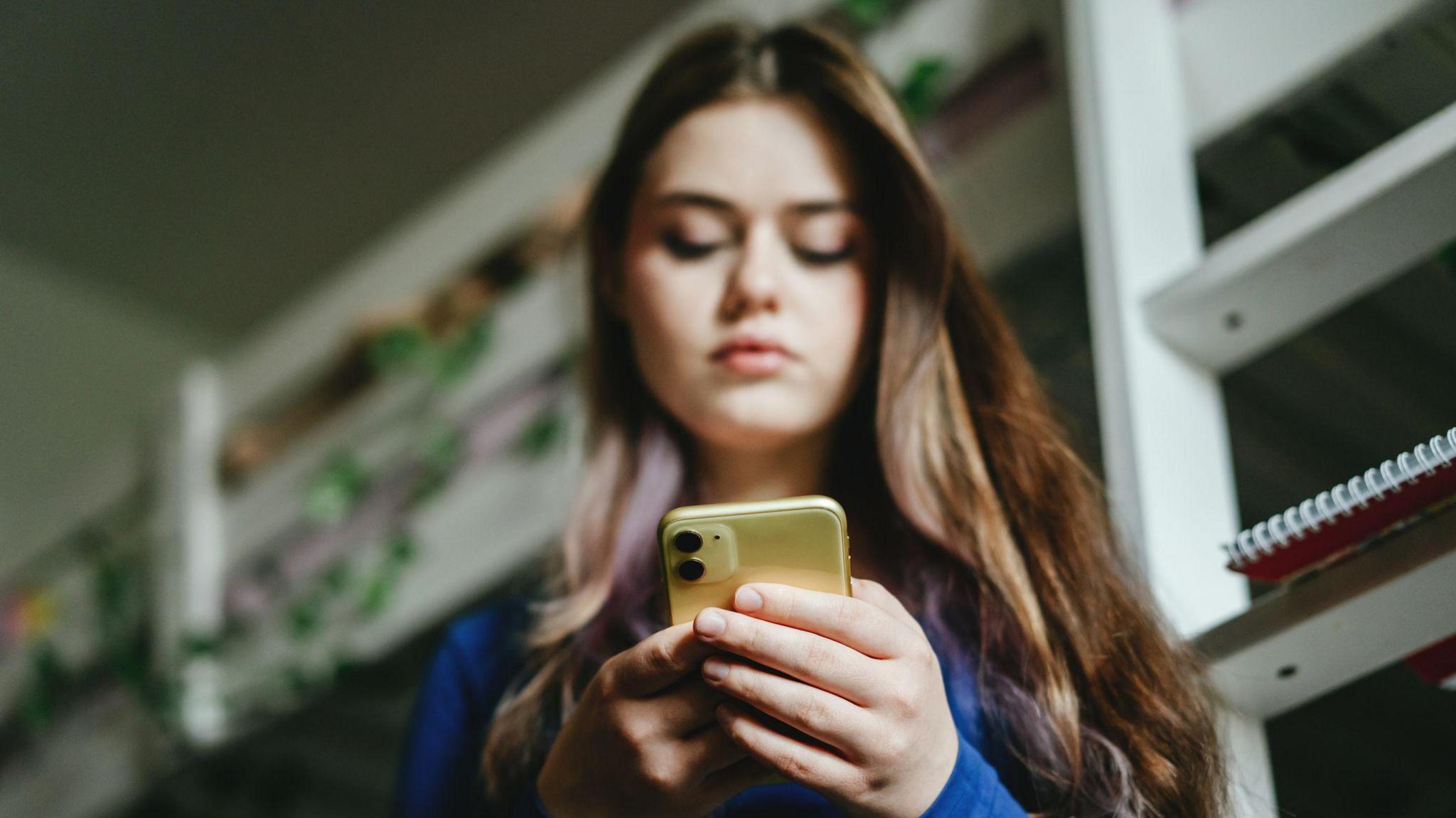 Don’t panic – five ways to stop your kids’ endless scrolling