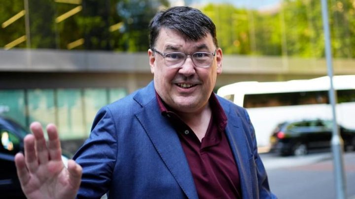 Graham Linehan receives settlement from Met over online post arrest