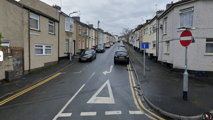 Man believed to be carrying crossbow shot by police