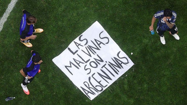 White House defends Argentina team over Falklands banner