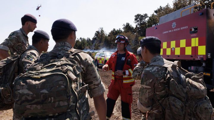 Soldiers praised for ‘phenomenal job’ helping crews tackle wildfires