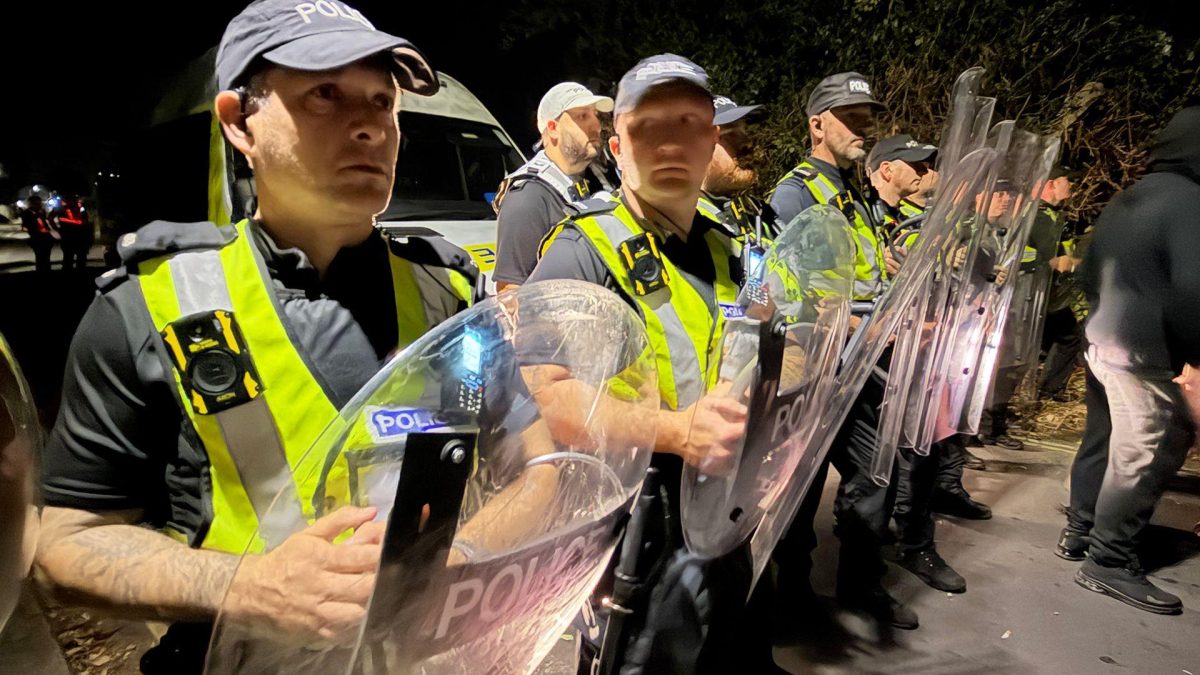 Minister condemns disorder at Portsmouth anti-migrant protest after police officers hurt